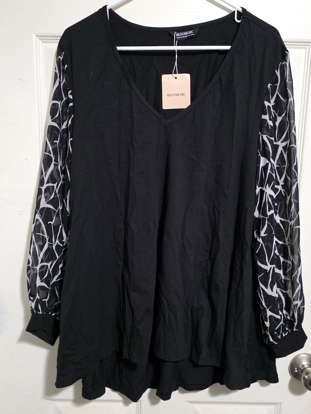 3/20$ BloomChic Black V-Neck Tunic with Printed Sheer Sleeves